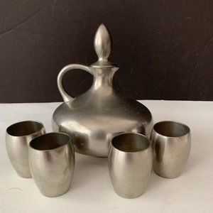 KDM ROYAL HOLLAND VINTAGE PEWTER DAALDEROP JEFFERSON DRINKING SET WITH 4 SHOTS